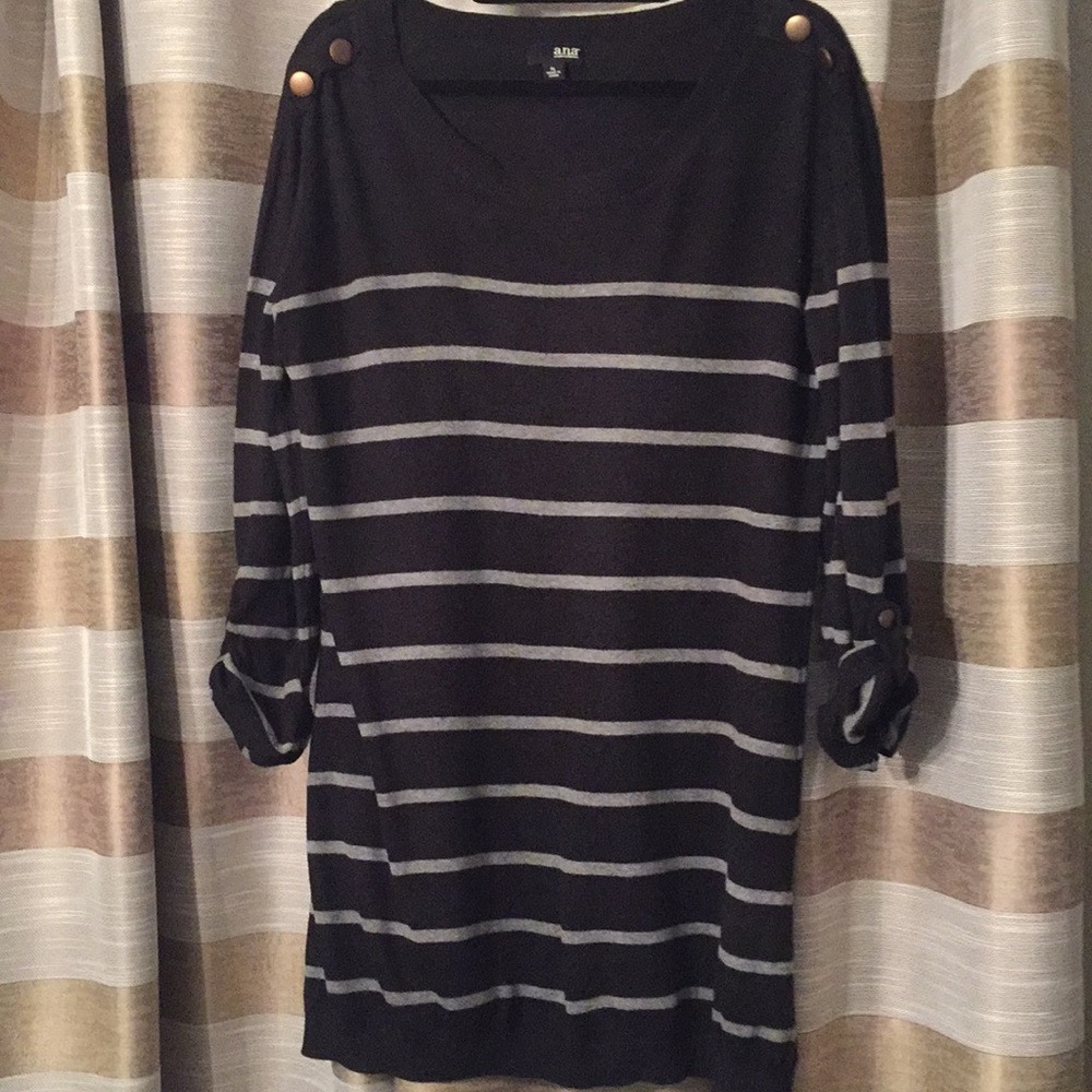 Black & grey long sweater